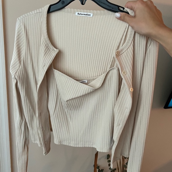 Reformation crop tank + cardigan - Picture 5 of 7